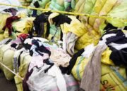 **RI Menjaga Pasar Dalam Negeri dengan Penyitaan Baju Bekas Impor, Nilai yang Ditangkap Mencapai Miliaran Rupiah**