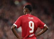 Isak Bapuk di Liverpool, Penggantinya di Newcastle Malah Gacor: Kisah Transfer yang Membuat Gebrak!