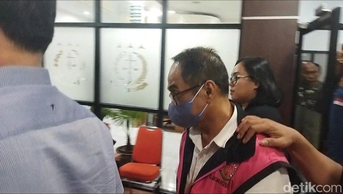 Kejari Kembali Tetapkan Tersangka Baru Kasus Korupsi di BUMD Serang: Skandal yang Guncang Perekonomian Daerah