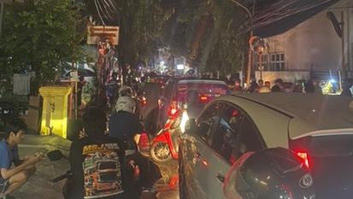 Malam Jakarta di PIM-Mampang: Pemotor Rela Tunda 4 Jam demi Jalan