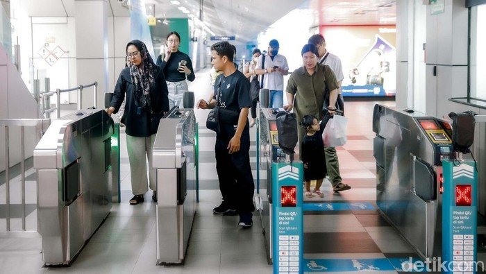 MRT Jakarta Tanggapi Rekomendasi Pramono: Sistem Tap Bisa Digunakan Sambil Berlari
