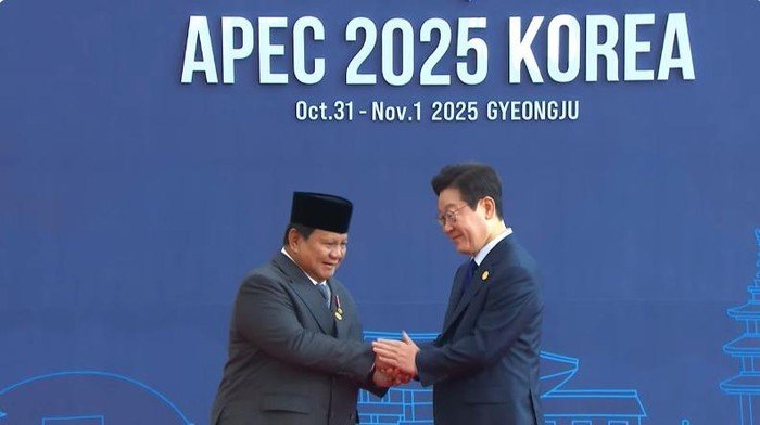 **Prabowo Subianto Hadiri KTT APEC 2025, Disambut Hangat oleh Presiden Korsel Lee Jae-myung**