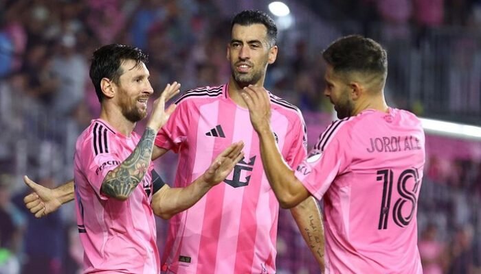 Messi: Ditinggal Busquets dan Alba Itu Berat, Dukung Keputusan Pensiun Rekan Setim