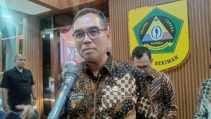Pemkab Bogor Ingatkan Larangan Flexing Usai Viral Istri Kades Pamer Duit - Update 3