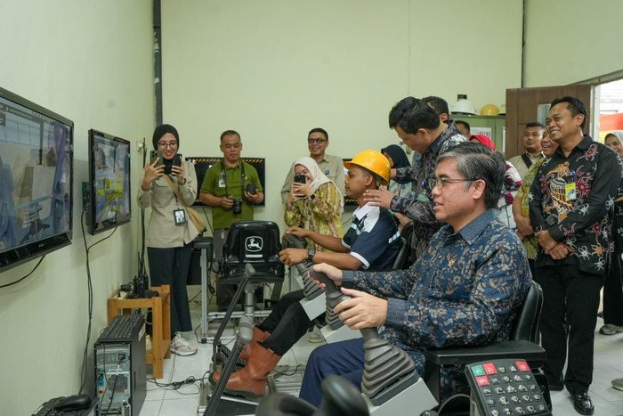 Menaker Peringatkan, Tanpa Kompetensi Kerja Anda Bisa Kehilangan Pekerjaan!