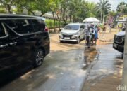 “Banjir di Kemang Jaksel Kemarin, Cerita Pedagang Siomay yang Mengejutkan!”