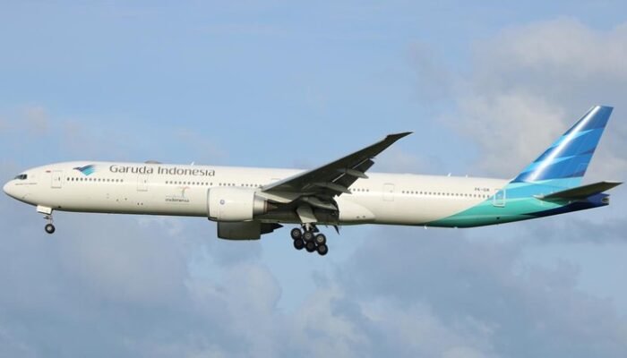 **Garuda Jamin Diskon Tiket Pesawat Natal dan Tahun Baru 2025-2026: Strategi Bisnis yang Menjanjikan**