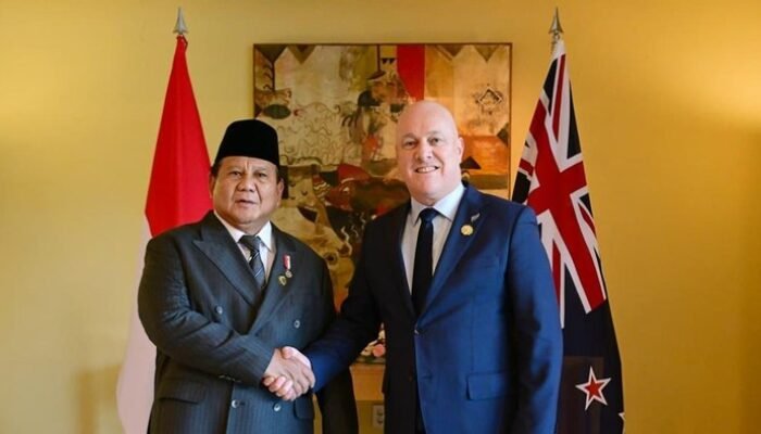 Prabowo Meminta Selandia Baru Kirim Lebih Banyak Mahasiswa Kedokteran Setelah Bertemu PM Luxon di APEC 2025