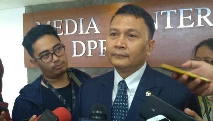PKS Bersambut, MK Wajibkan Perempuan di Pimpinan AKD DPR: Apa Dampaknya?