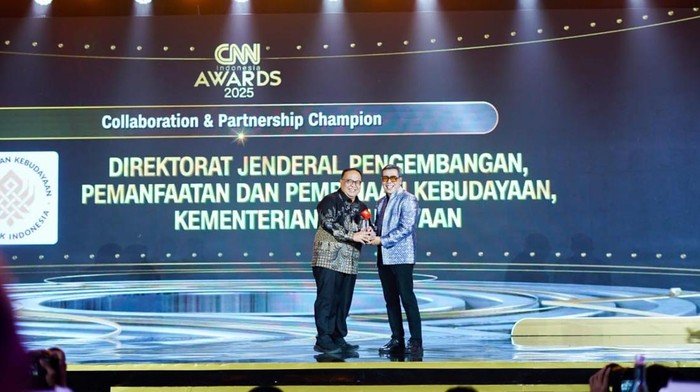 **Kemenbud Raih CNN Awards dengan Program Cetak Talenta Seni yang Konsisten**