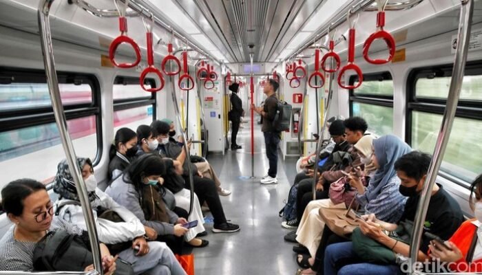 “Revolusi Pembayaran LRT dengan QRIS Tap, Mulai 30 Oktober 2025!”