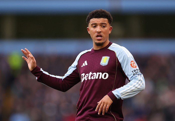 **Jadon Sancho Belum Baik-Baik Saja: Perjalanannya di Aston Villa 2025/26**