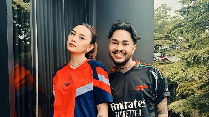 **Nasib Berbeda Onad dan Istri Usai Diamankan Terkait Narkoba: Skandal Menyedot Perhatian**