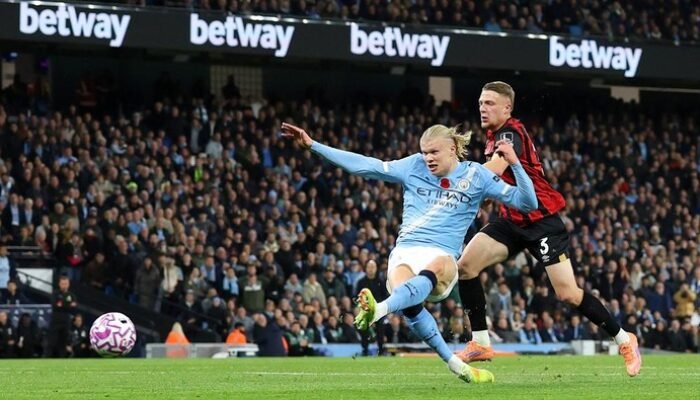 Brace Haaland Menyelamatkan Man City dari Kebakaran di Babak I!