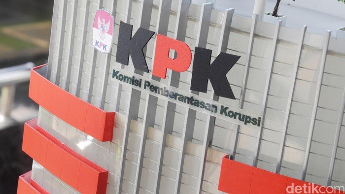 Gubernur Riau Kena OTT KPK, Ditangkap Besok di Jakarta!