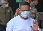 ‘Jatah Preman’ dan Duit Miliaran: KPK Ungkap Modus OTT Gubernur Riau