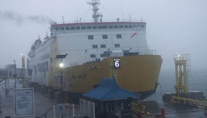 Cuaca Ekstrem Mendatang, ASDP Siap Jaga Keselamatan Penyeberang