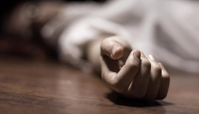 Breaking News: Petir Maut Tewaskan 2 Remaja saat Lagi Neduh di Saung di Bogor!