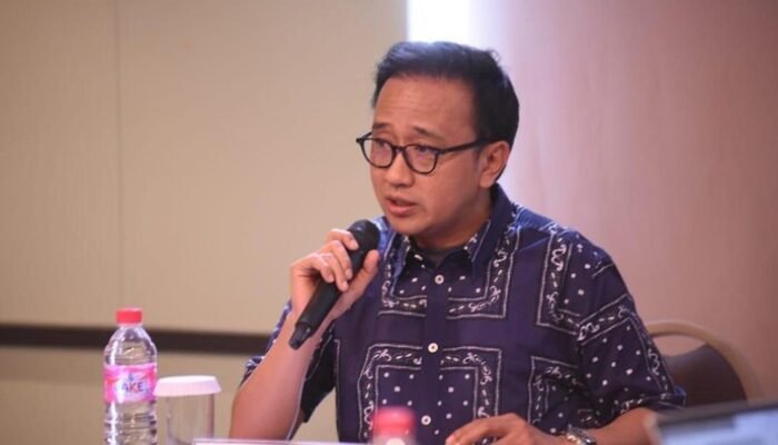 F-Gerindra DPR Dukung Pemberian Gelar Pahlawan ke Soeharto, Menyulut Kontroversi Besar!