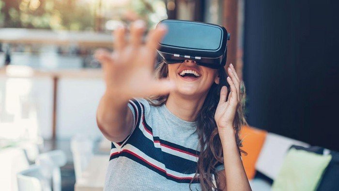 **5G dan Meta AI: Transformasi Real-Time di Puncak Matahari Terbit**