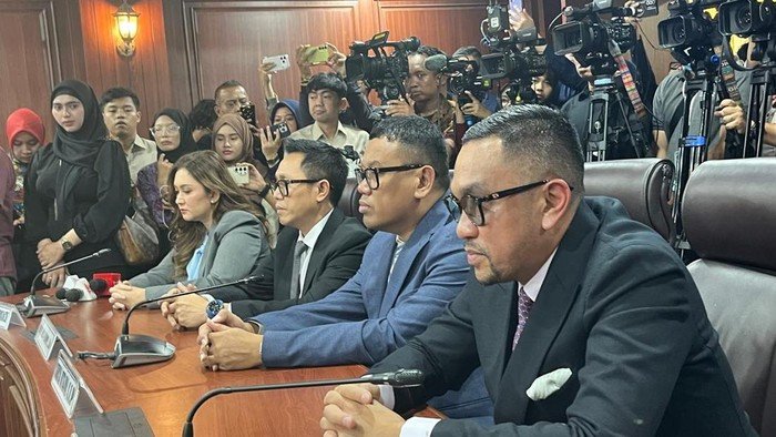 Kata Sahroni hingga Uya Kuya Usai Putusan MKD - Update 1