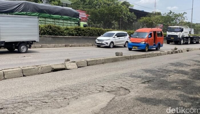 Kondisi Jalan Pantura Semarang Usai Banjir: Aspal Retak hingga Berlubang – Update 1