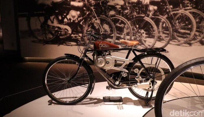 **Pertama di Dunia: Motor Type A Honda, Desain Sepeda Kumbang yang Menakjubkan**