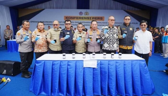 87 Kontainer Langgar Ekspor Turunan CPO Hendak Dikirim ke China, Kapolri Sigit Sampaikan Penyelidikan