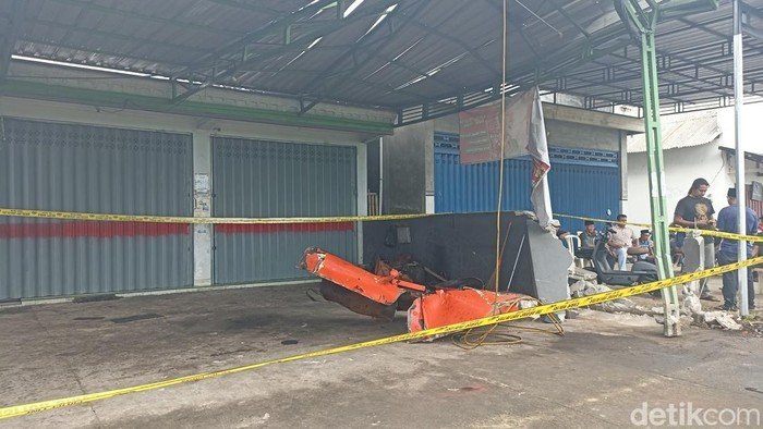 Tragedi Bengkel Blitar: Mesin Kompresor Meledak, Pemilik Tewas