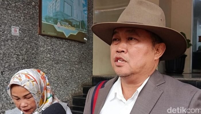 **MAKI Sentil 4 Gubernur Riau: Biaya Politik Mahal, Korupsi Meningkat?**