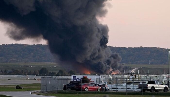 Tragedi Pesawat Kargo AS: 4 Fakta Mengerikan yang Harus Diketahui