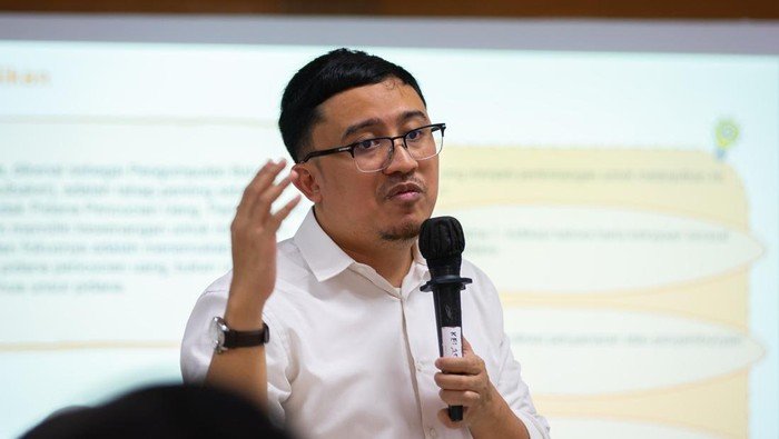 IM57+ Ungkap: 4 Gubernur Riau Tersangka Korupsi, Motif Seragam Terungkap!