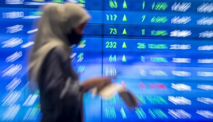 “Bursa Saham Bergerak Naik, IHSG Menguat Sambut Akhir Pekan”