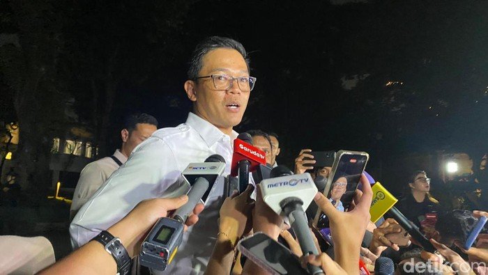 Gerindra Dukung Pemberian Gelar Pahlawan ke Soeharto dan Gus Dur - Update 1