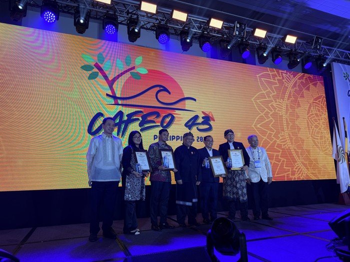 ParagonCorp: Pemenang ASEAN Outstanding Engineering Award 2025, Pionir Teknologi di ASEAN!