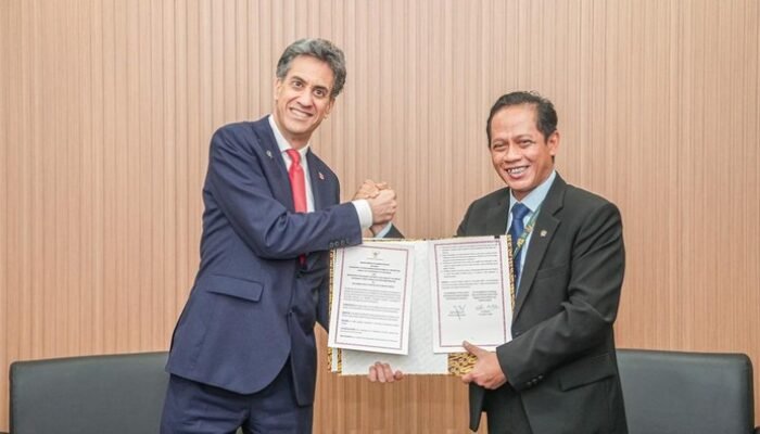 **RI-Inggris Gandeng Tangan, Tebarkan MoU Perubahan Iklim di Brasil**