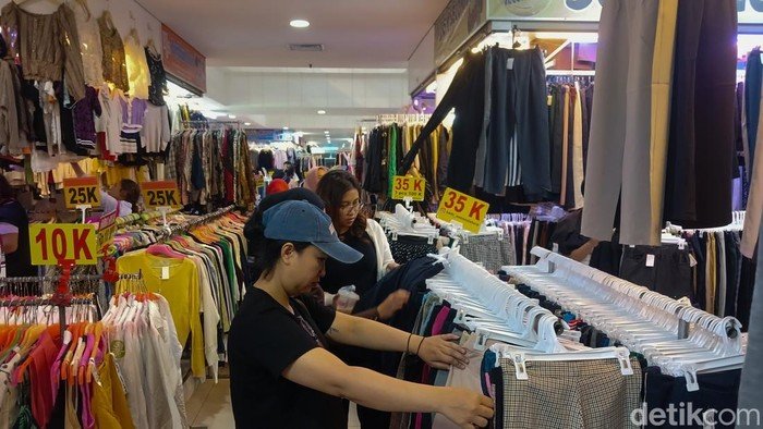 **DPR RI Melarang Thrifting, UMKM Diminta Naik Kelas**