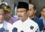 “49 Nama Calon Pahlawan Nasional yang Dikirim ke Prabowo, Termasuk Soeharto-Marsinah: Apa yang Terjadi?”