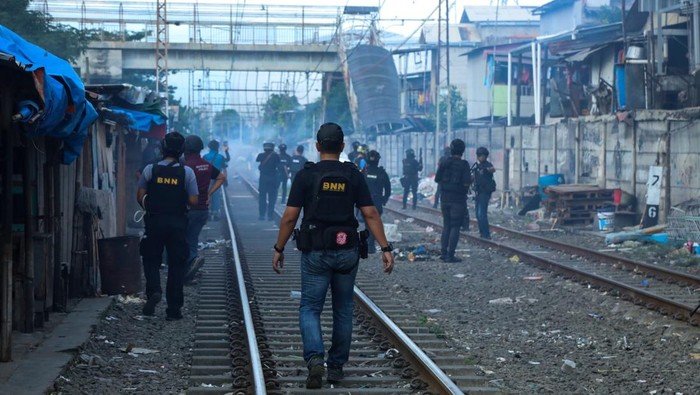 4 Fakta Mengejutkan: BNN-Polri Dua Kali Gerebek Kampung Bahari dalam Sepekan