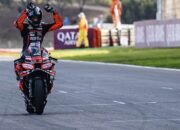 “Hasil MotoGP Portugal 2025: Adik Marquez Ditaklukkan oleh Murid Rossi dalam Pertarungan Sengit”
