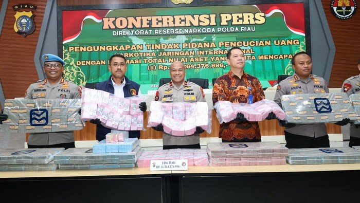 Rekening Istri Bandar Narkoba di Riau Soroti Transaksi Ratusan Miliar!
