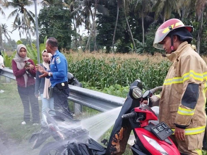 Parfum Meledak di Dalam Jok, Motor Terbakar di Lombok: Petaka yang Tidak Terduga