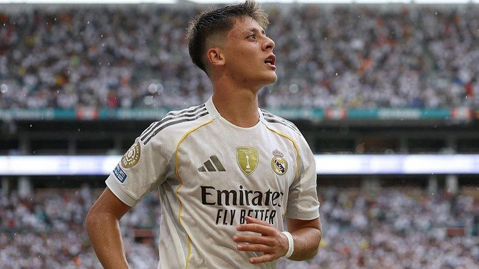 Kroos: Arda Guler Bukan Penerusku, Siapa yang Akan Turunkan?