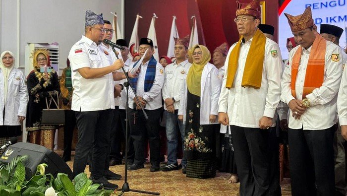 Dari Bengkulu, Andre Rosiade Dorong Persatuan Perantau Minang Lewat Lantikan DPW IKM!