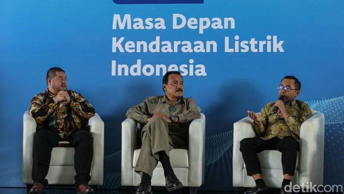 **Pasar Mobil Listrik Indonesia dalam Momentum, VinFast sebagai Pionir**
