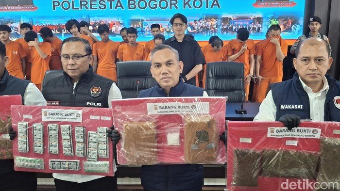 10 Hari Menakutkan: 22 Tersangka Narkoba Tertangkap, Ribuan Barang Bukti Disita di Bogor