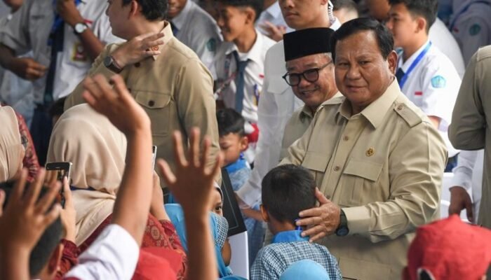 Prabowo Janji Setiap Kelas Punya Smartboard, Uang Korupsi Akan Dikejar!