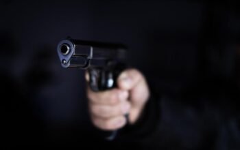 **Serangan Mematikan di Nigeria: 25 Siswi Diculik, Wakasek Tewas**