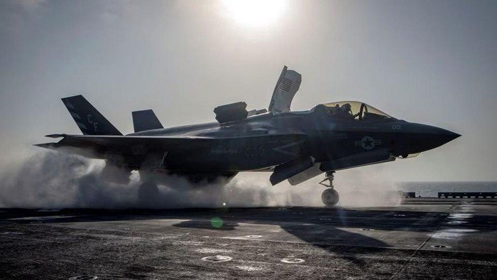 Trump Setuju Jual Jet Tempur Siluman F-35 ke Arab Saudi, Ancaman Terhadap Keseimbangan Kekuatan di Timur Tengah!