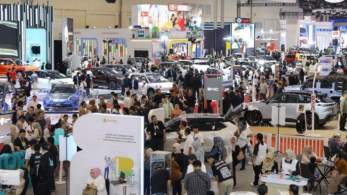 Harga Tiket Pameran GJAW 2025 dan Cara Belinya - Alternatif 1